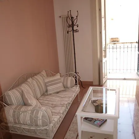 招待所 Il Cigno Di 卡塔尼亚